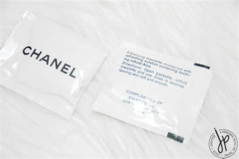 chanel cleansing towelettes.